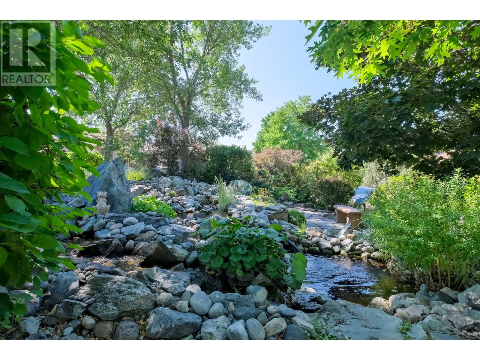  2093 Capistrano Drive, Kelowna