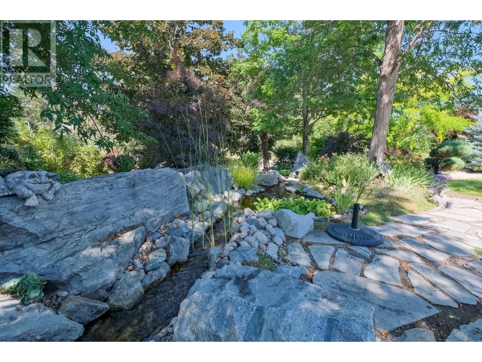  2093 Capistrano Drive, Kelowna