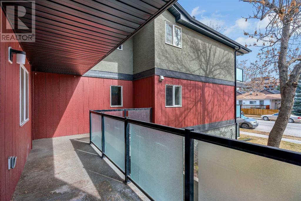 Single Family House for Sale in    Street SW Killarney/Glengarry Calgary 