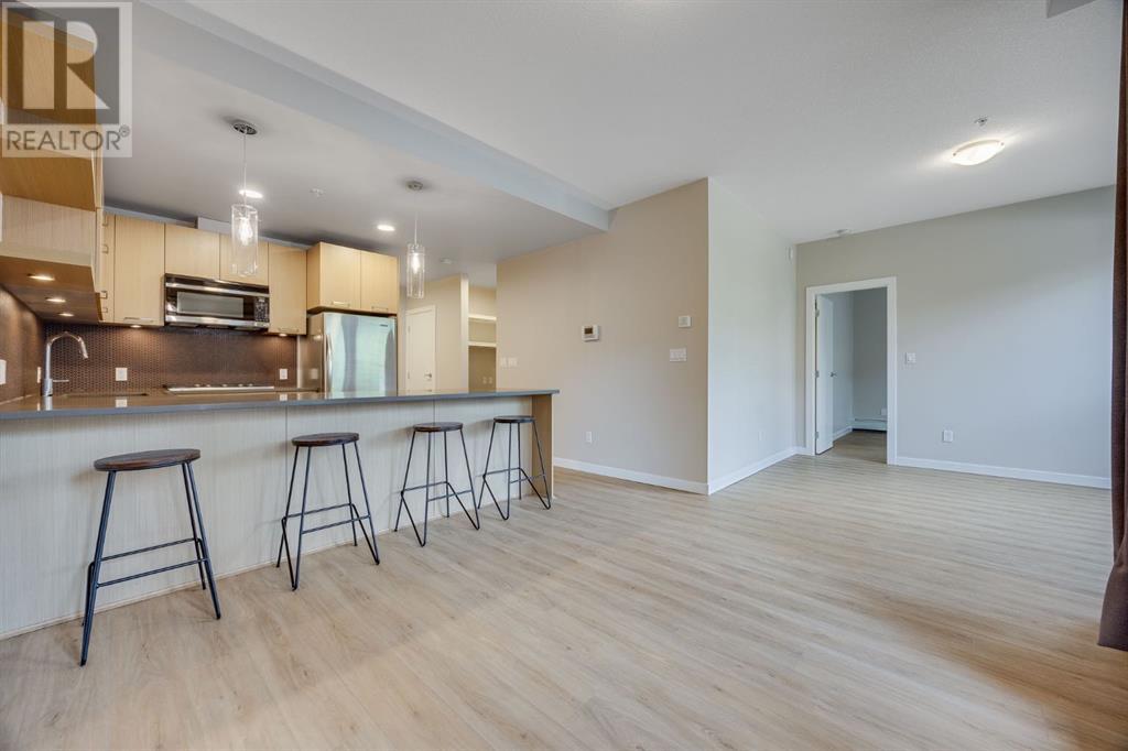 Single Family House for Sale in    Street NE Renfrew Calgary 