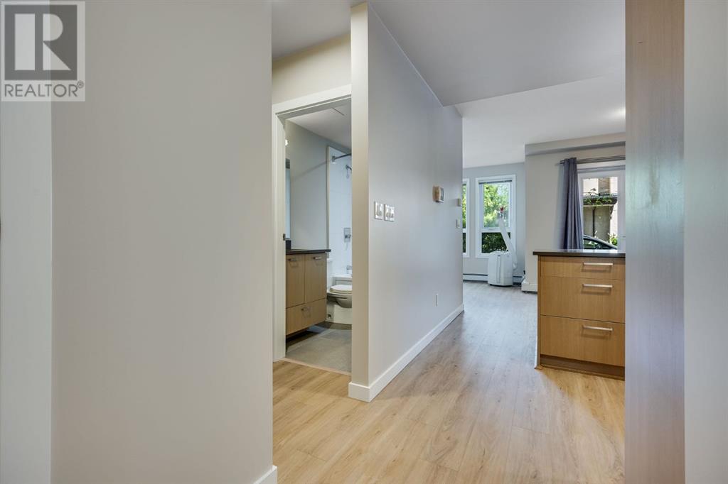 Single Family House for Sale in    Street NE Renfrew Calgary 