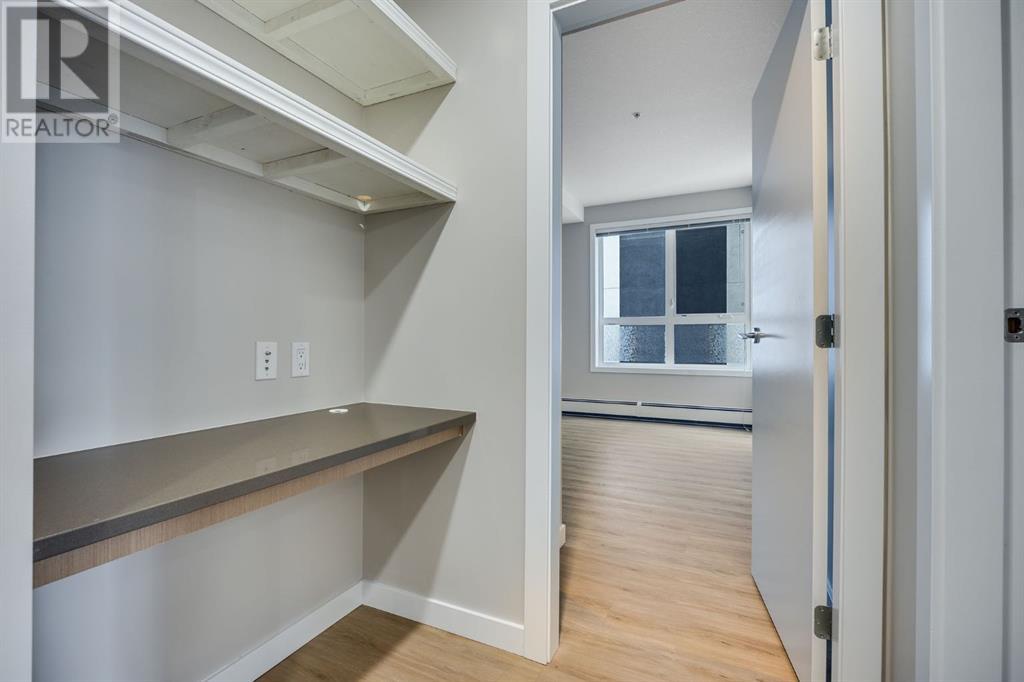 Single Family House for Sale in    Street NE Renfrew Calgary 