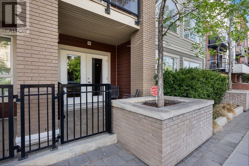 Single Family House for Sale in    Street NE Renfrew Calgary 