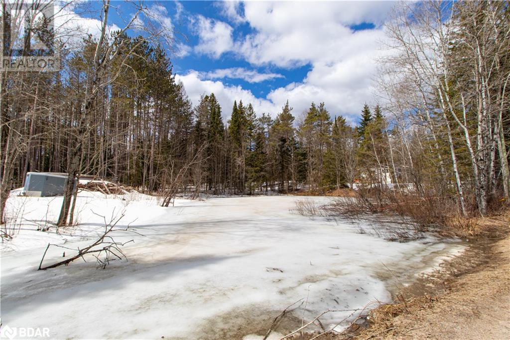 Photo 12 of 1318 Old North Road, Huntsville ON
