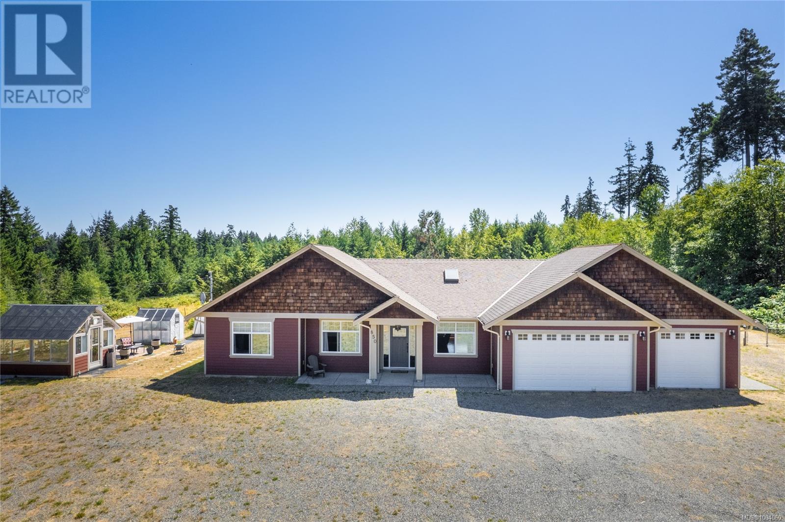 Photo 11 of 850 Burbank Rd, Hilliers BC