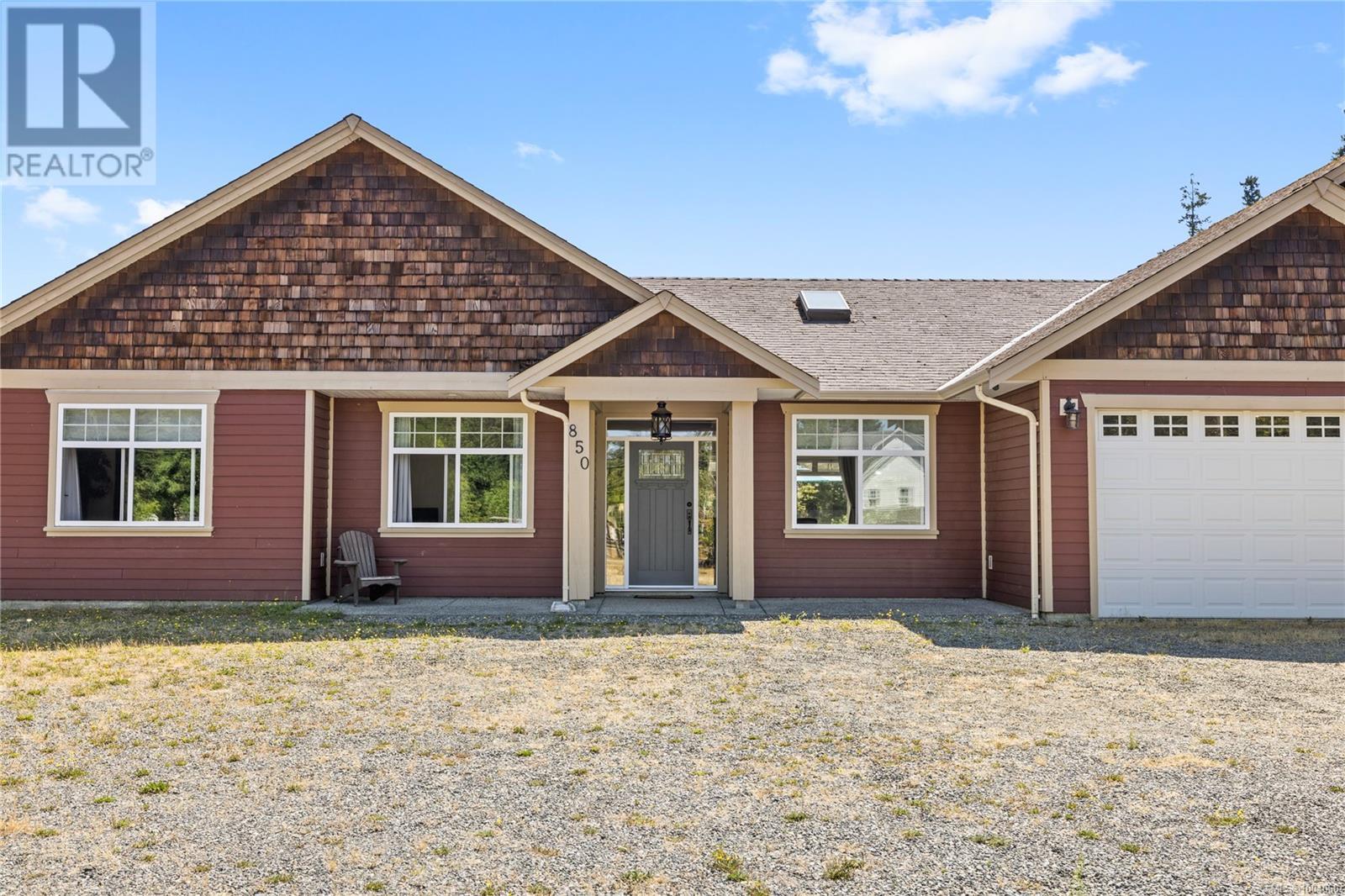 Photo 13 of 850 Burbank Rd, Hilliers BC