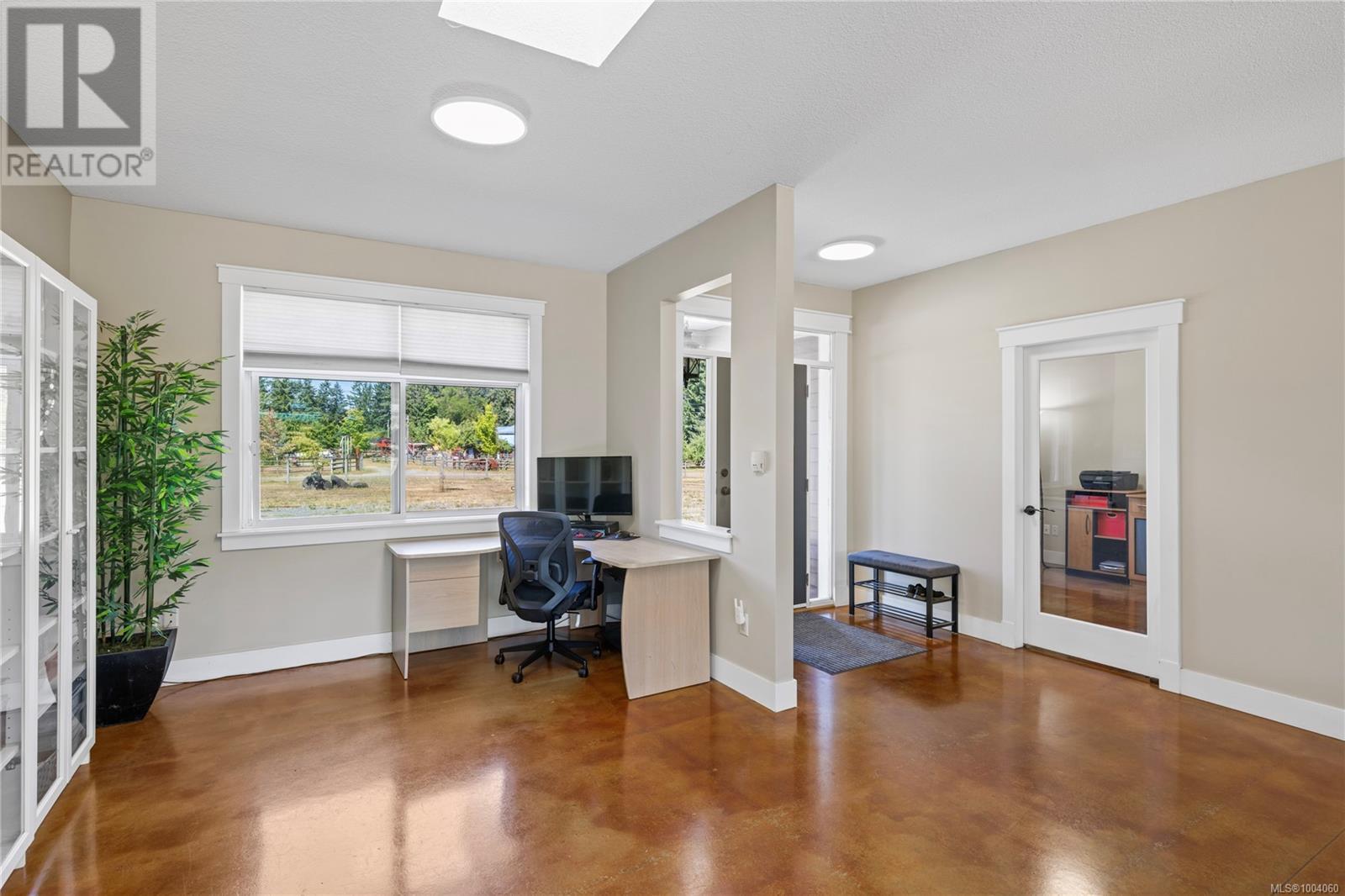 Photo 18 of 850 Burbank Rd, Hilliers BC