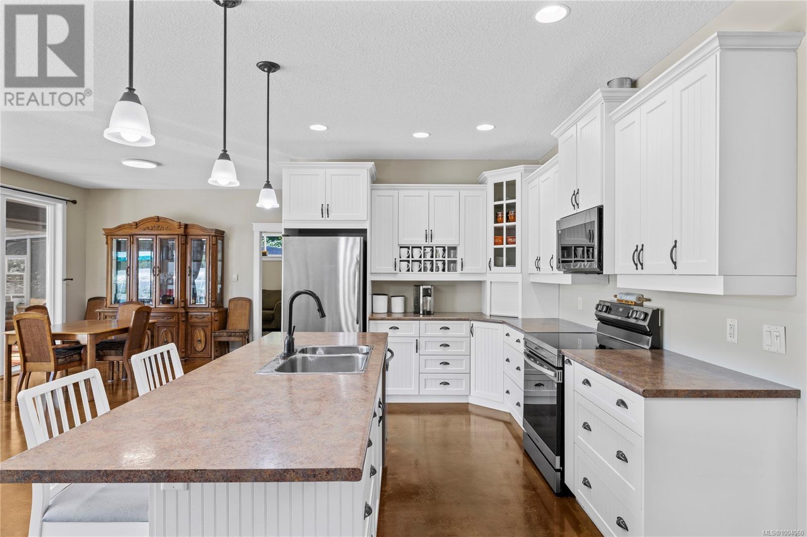 Photo 22 of 850 Burbank Rd, Hilliers BC