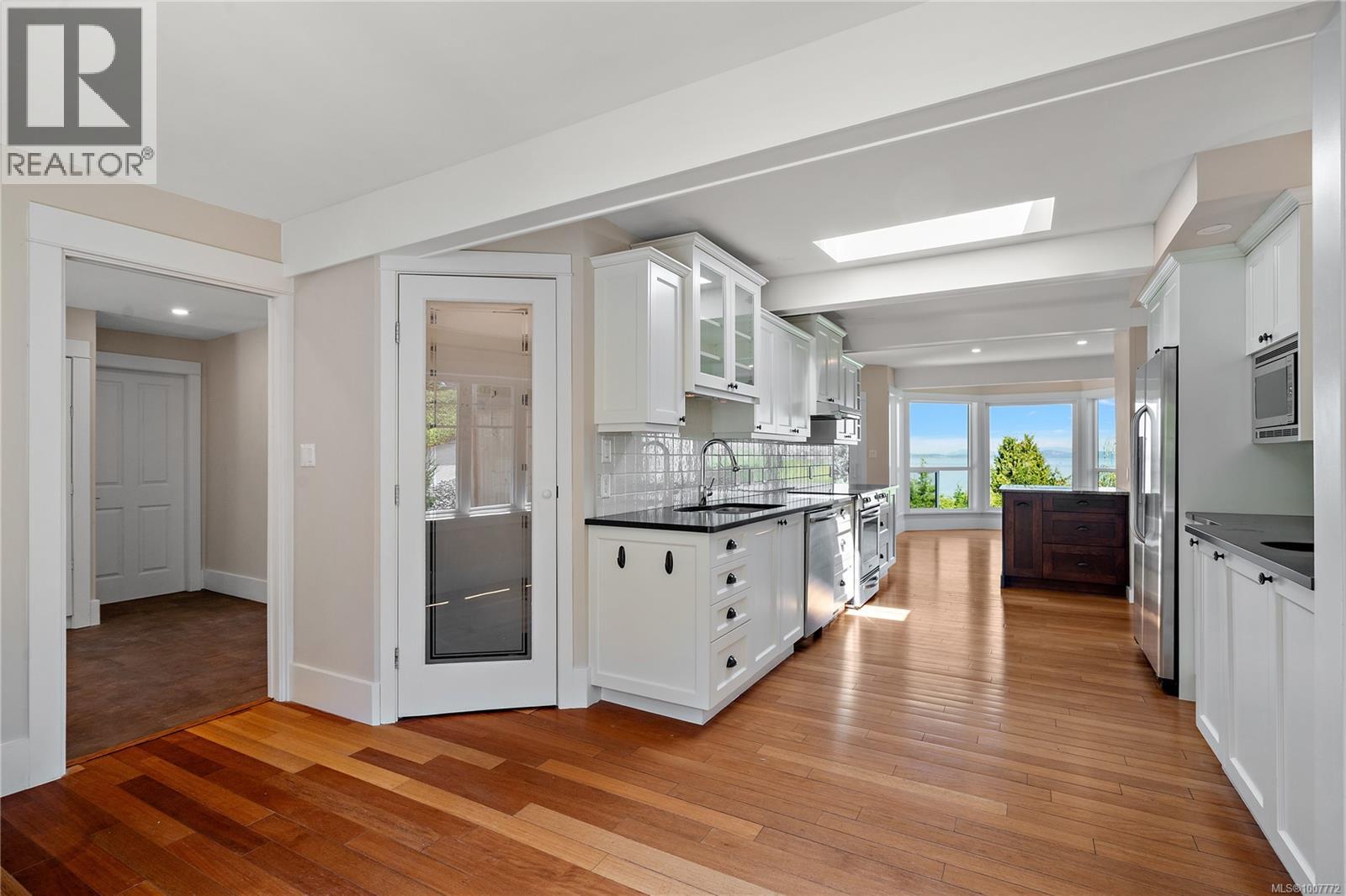 Photo 16 of 5055 Lochside Dr, Saanich BC