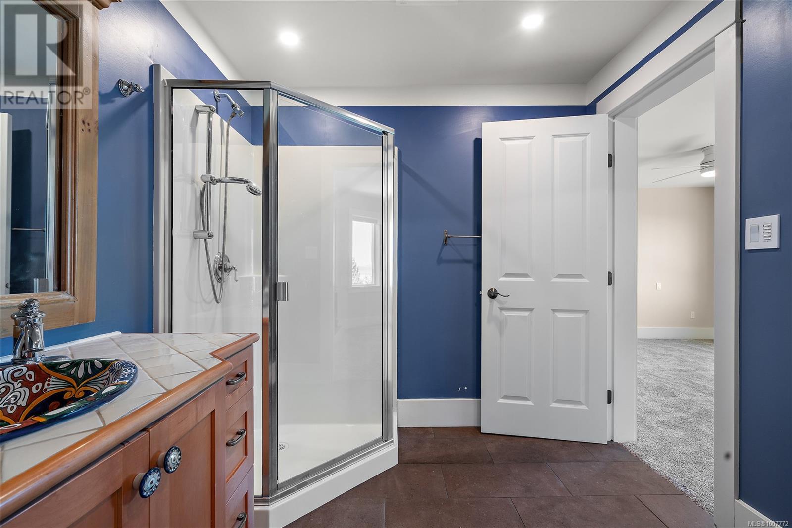 Photo 34 of 5055 Lochside Dr, Saanich BC