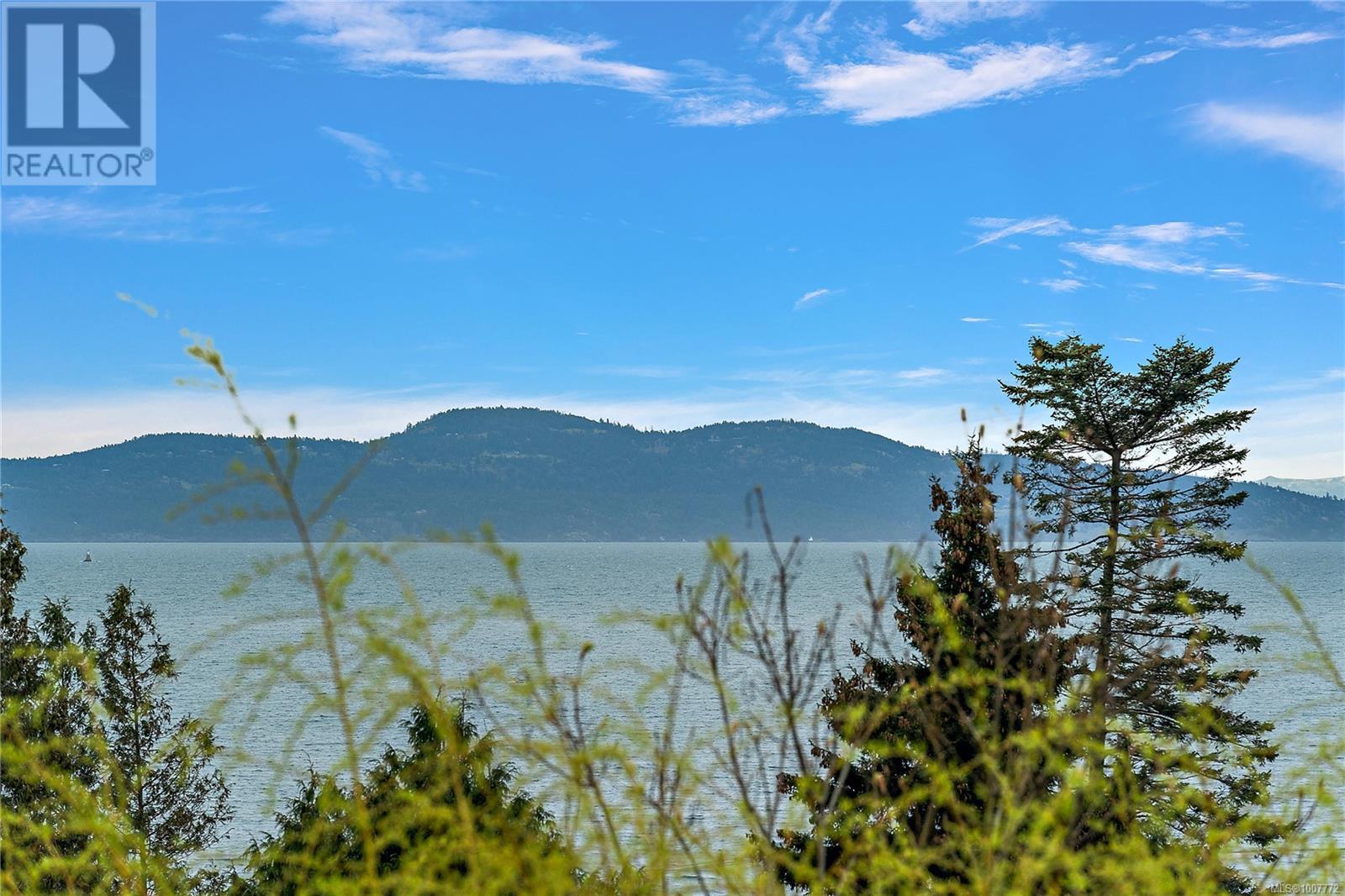 Photo 49 of 5055 Lochside Dr, Saanich BC