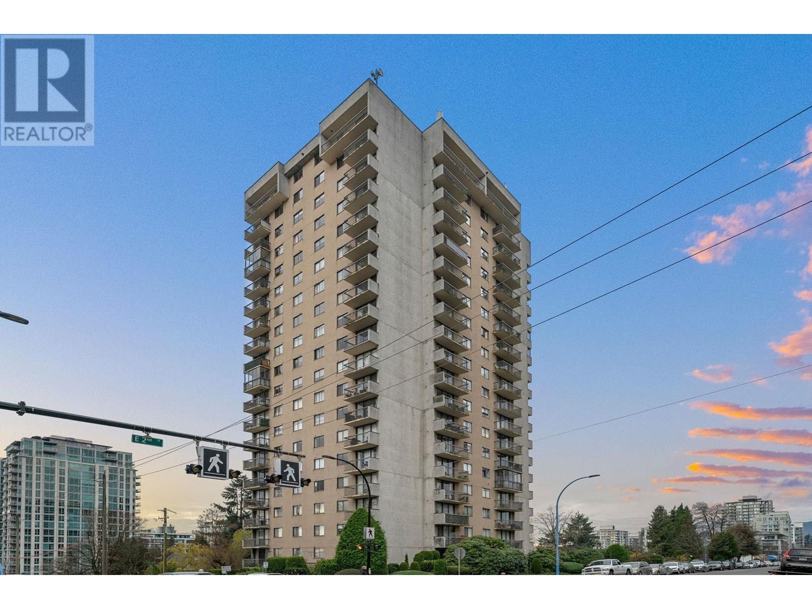 Photo 2 of 1906 145 St Georges Avenue, North Vancouver BC