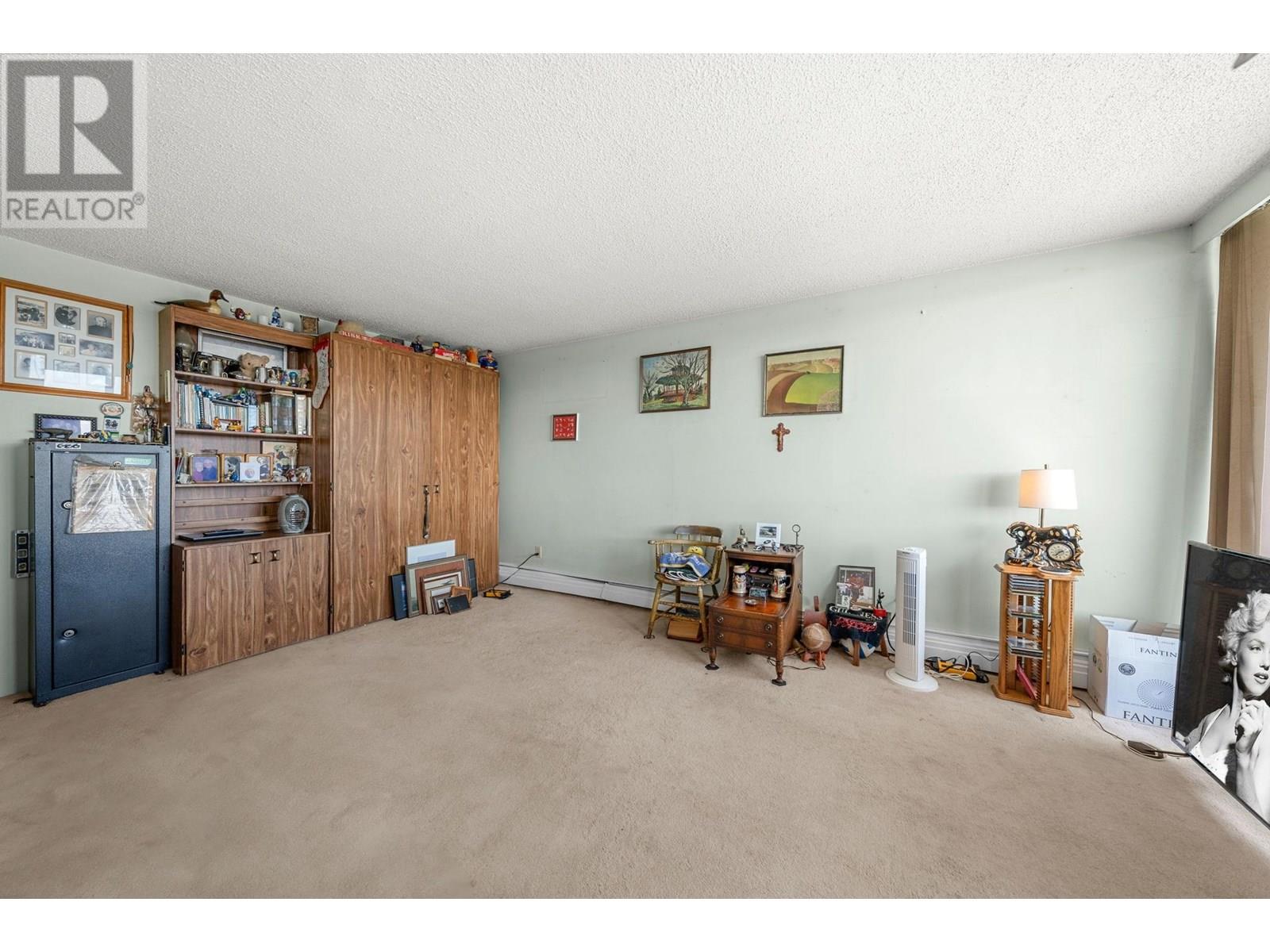 Photo 1 of 1906 145 St Georges Avenue, North Vancouver BC