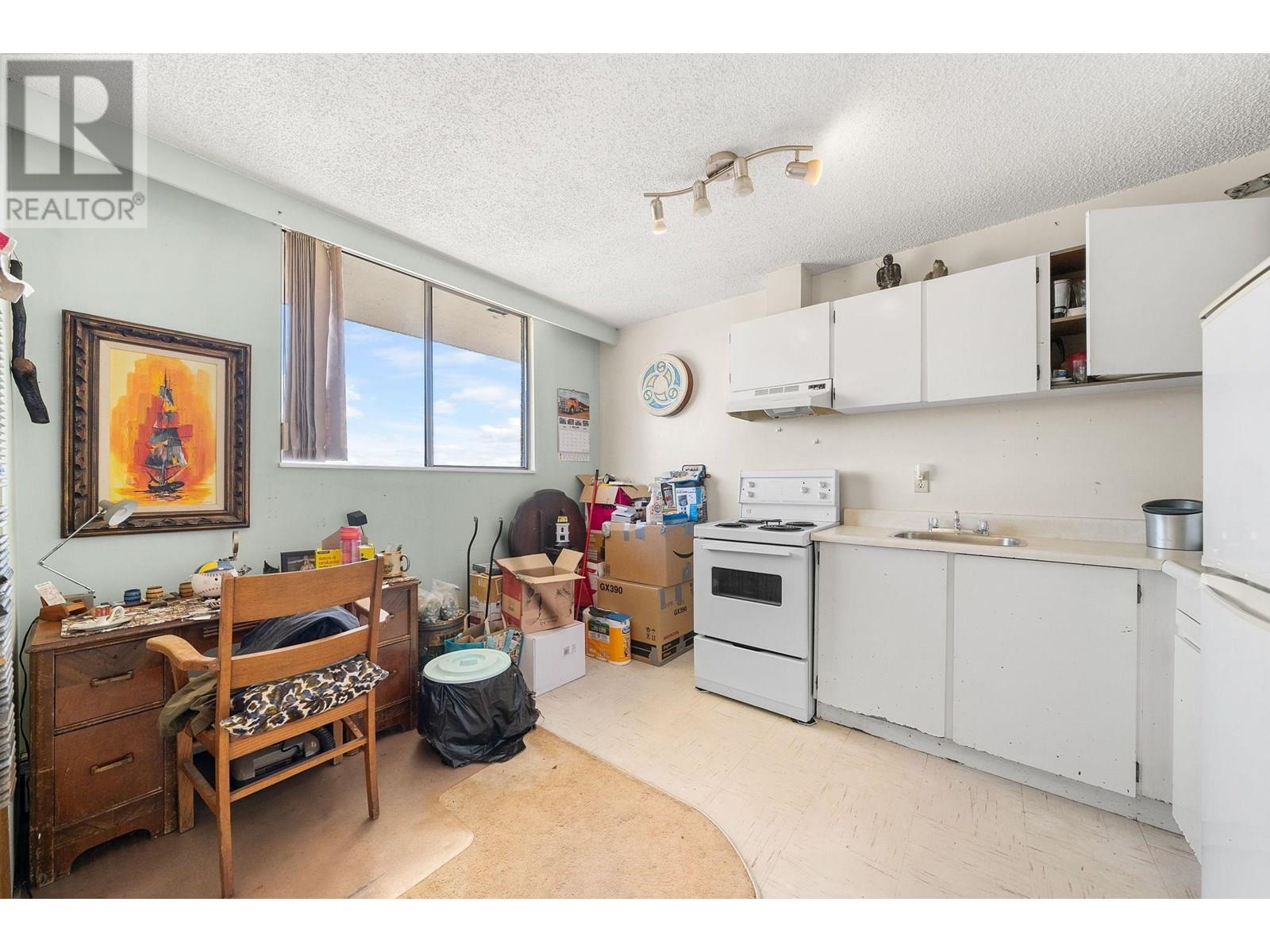 Photo 9 of 1906 145 St Georges Avenue, North Vancouver BC