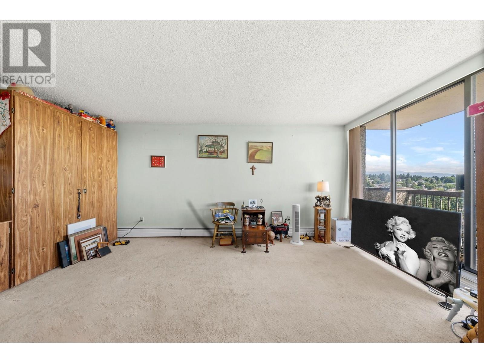 Photo 10 of 1906 145 St Georges Avenue, North Vancouver BC