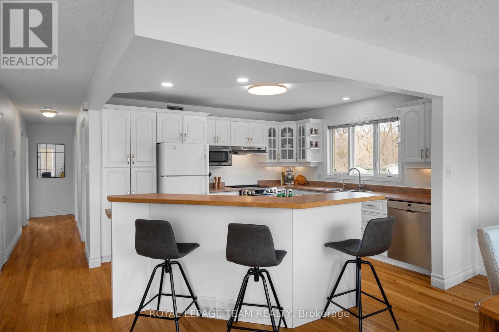 Photo 1 of 2150 8th Line Road, Ottawa ON