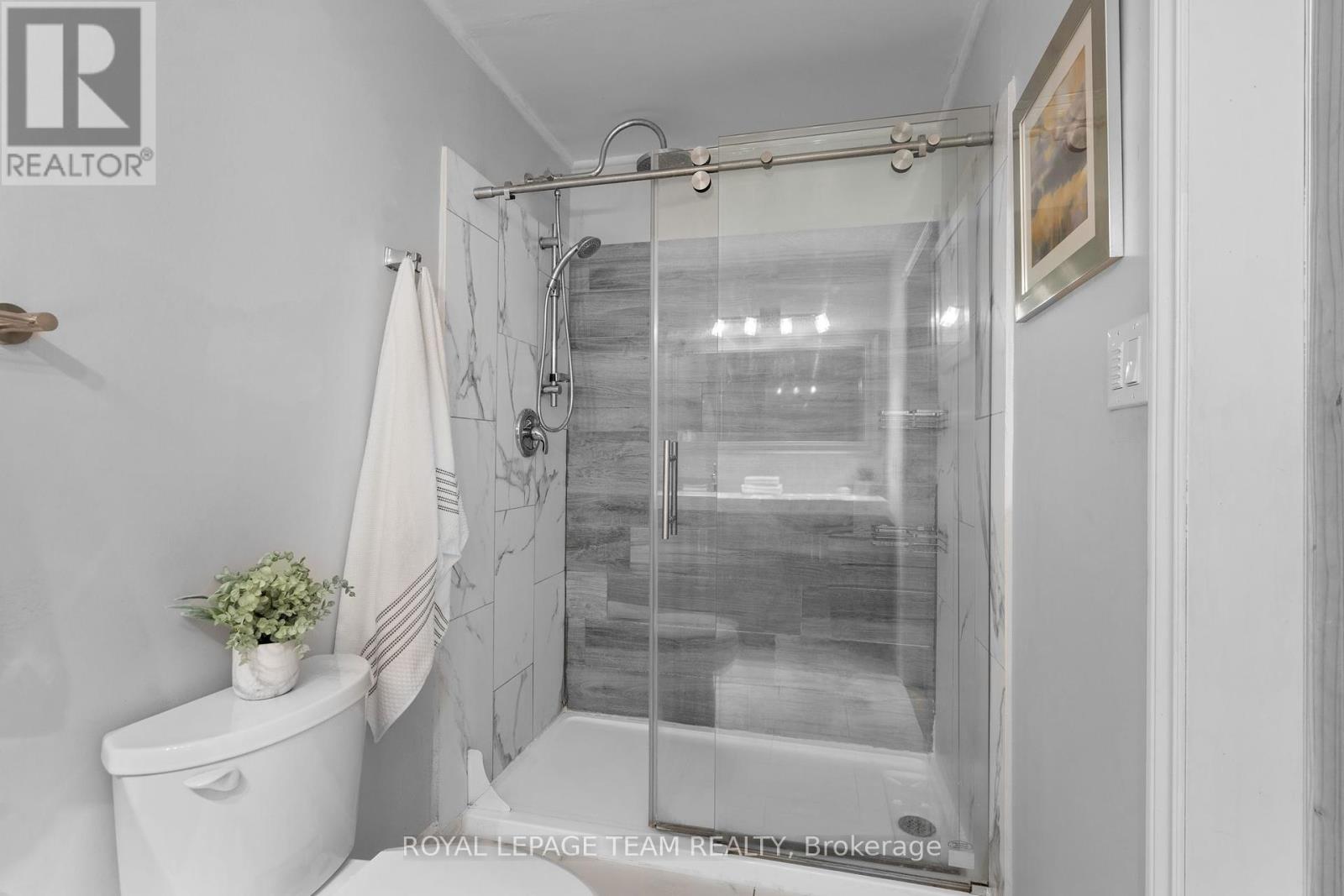 Photo 17 of 2150 8th Line Road, Ottawa ON