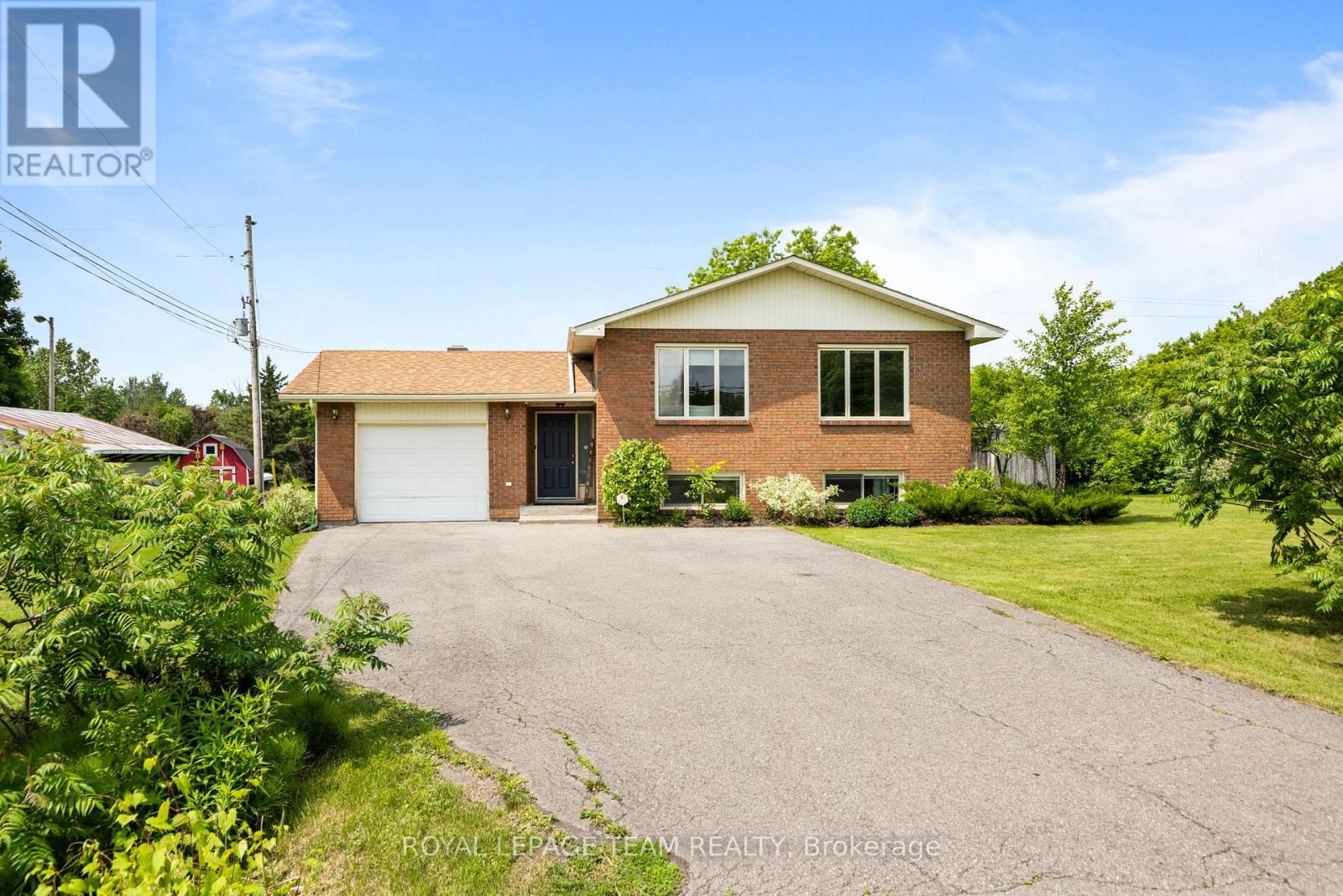 Photo 14 of 2150 8th Line Road, Ottawa ON
