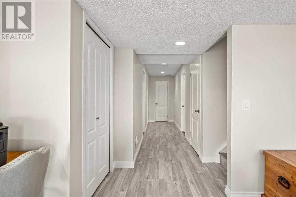 Single Family House for Sale in  Hidden Ranch Boulevard NW Hidden Valley Calgary 