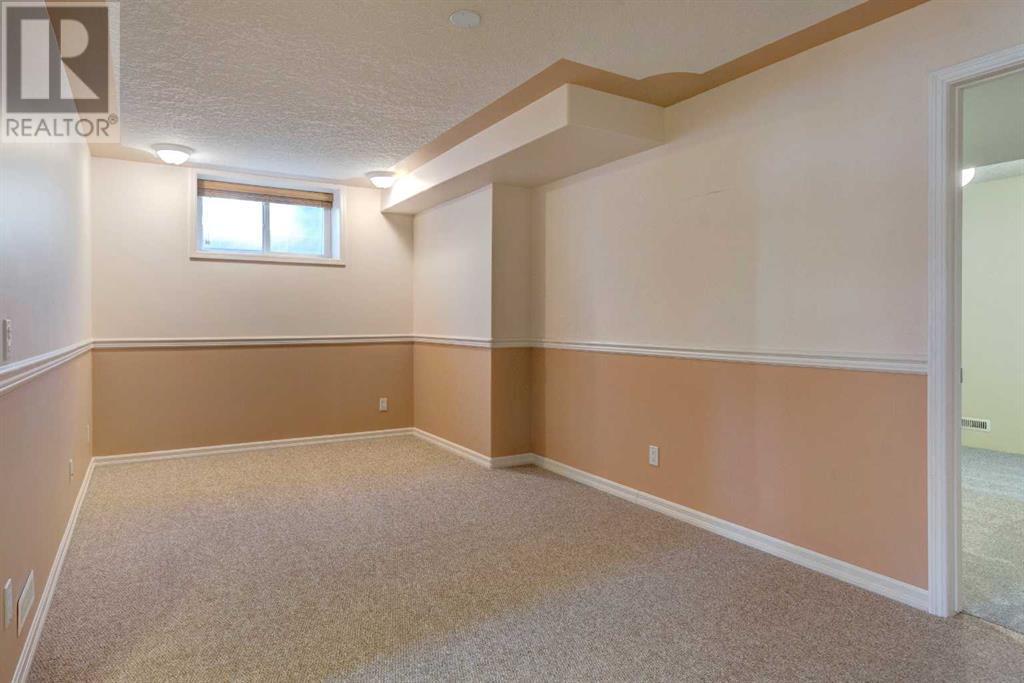 Single Family House Bungalow for Sale in  Evergreen View SW Evergreen Calgary 