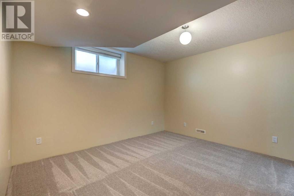 Single Family House Bungalow for Sale in  Evergreen View SW Evergreen Calgary 