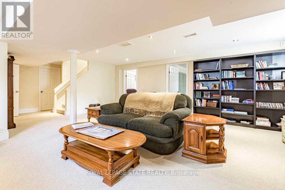 Photo 23 of 1510 Norwood Avenue, Burlington ON