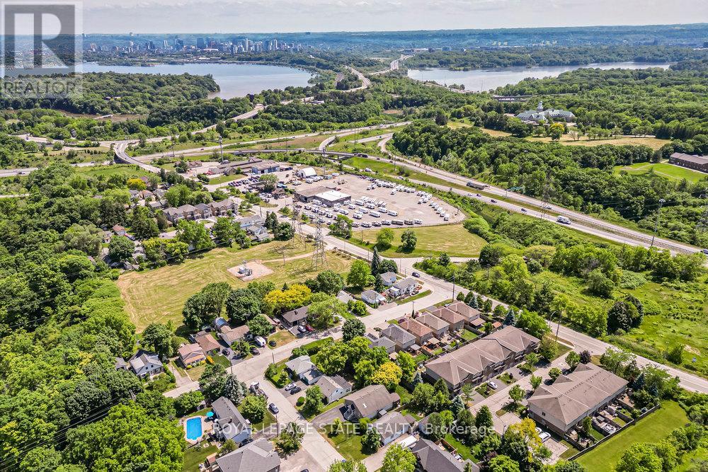 Photo 24 of 1510 Norwood Avenue, Burlington ON