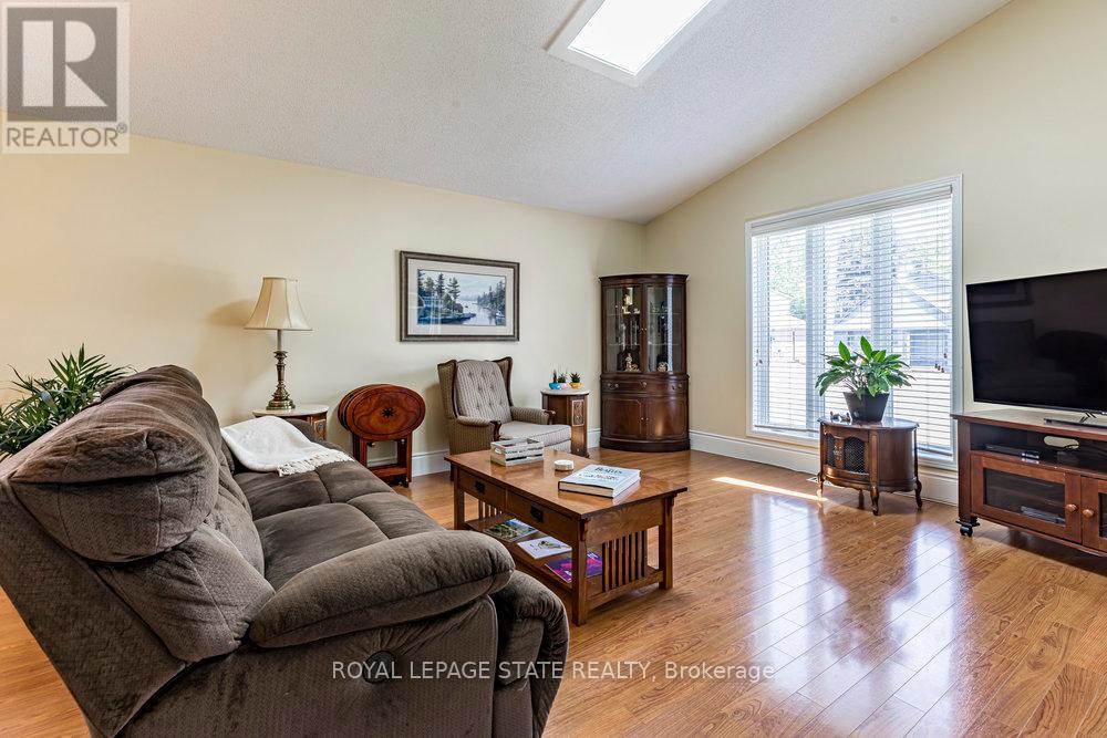 Photo 41 of 1510 Norwood Avenue, Burlington ON