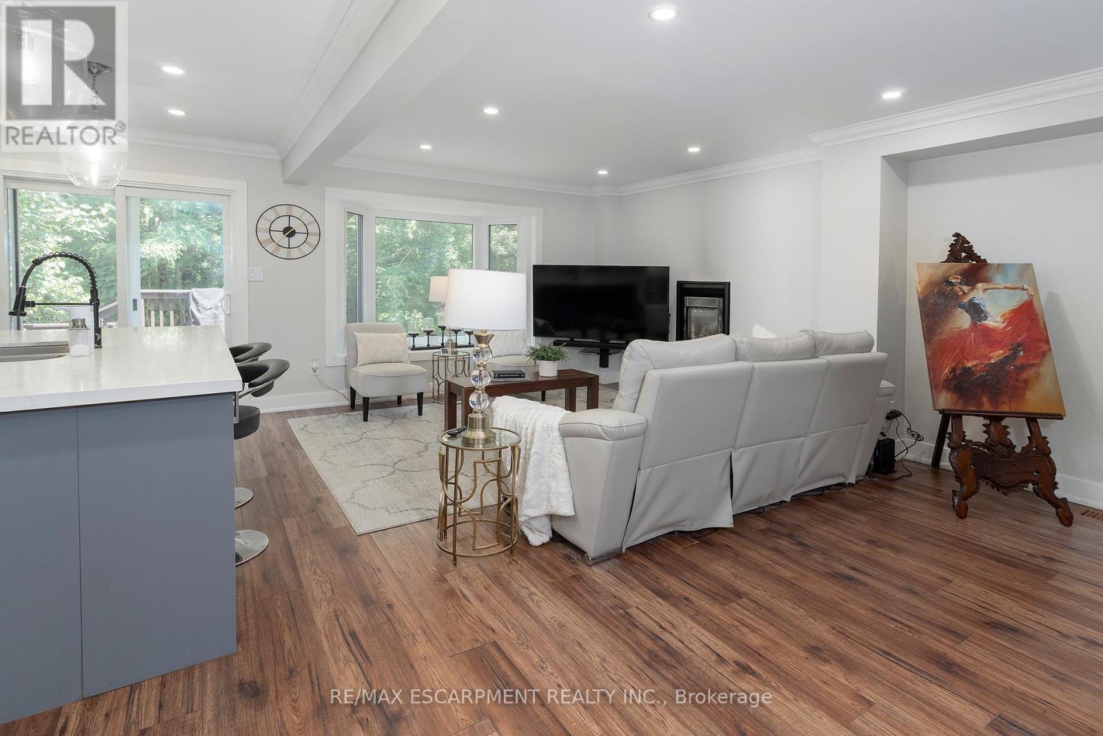 Photo 14 of 3770 Forest Bluff Crescent, Mississauga ON