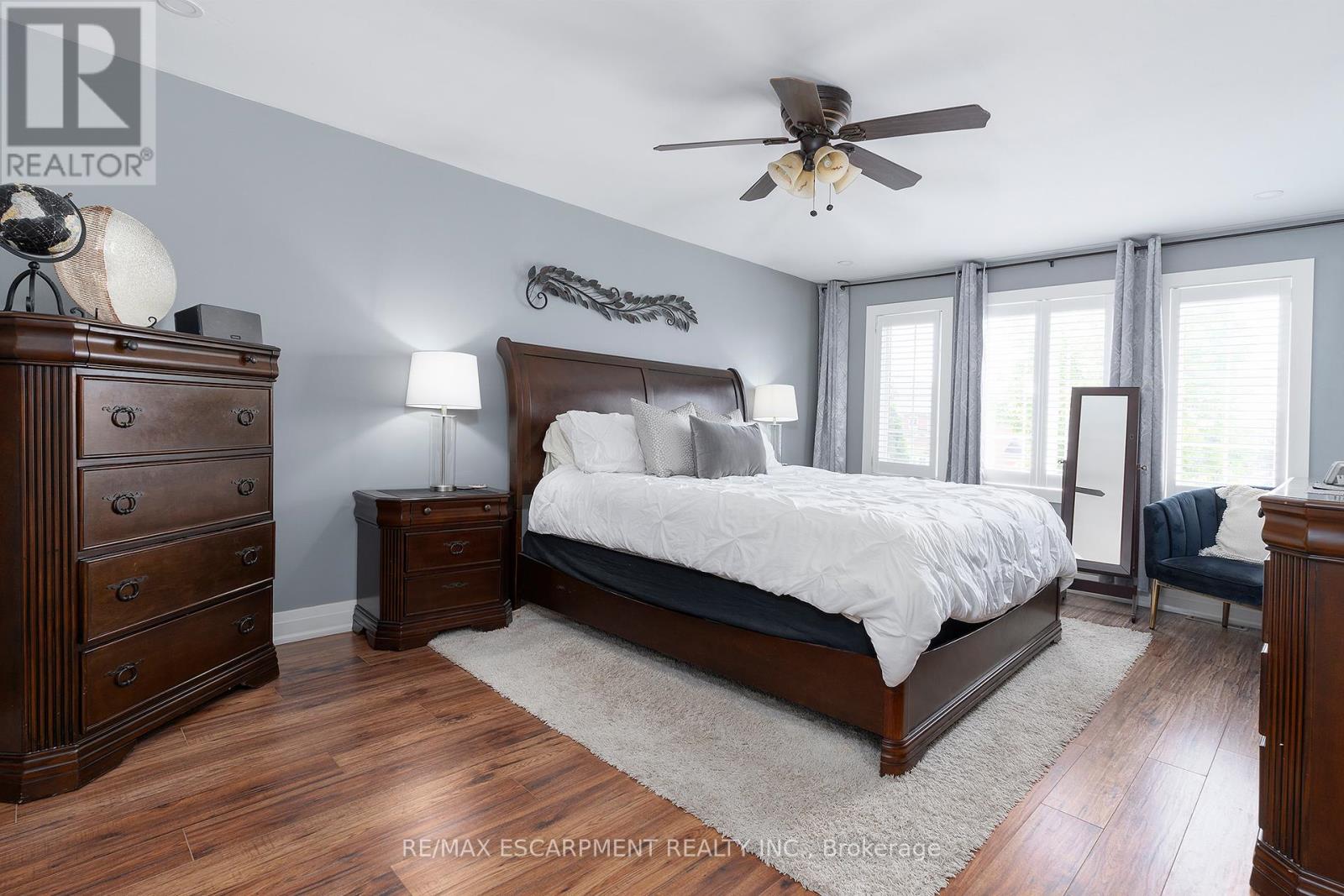 Photo 21 of 3770 Forest Bluff Crescent, Mississauga ON