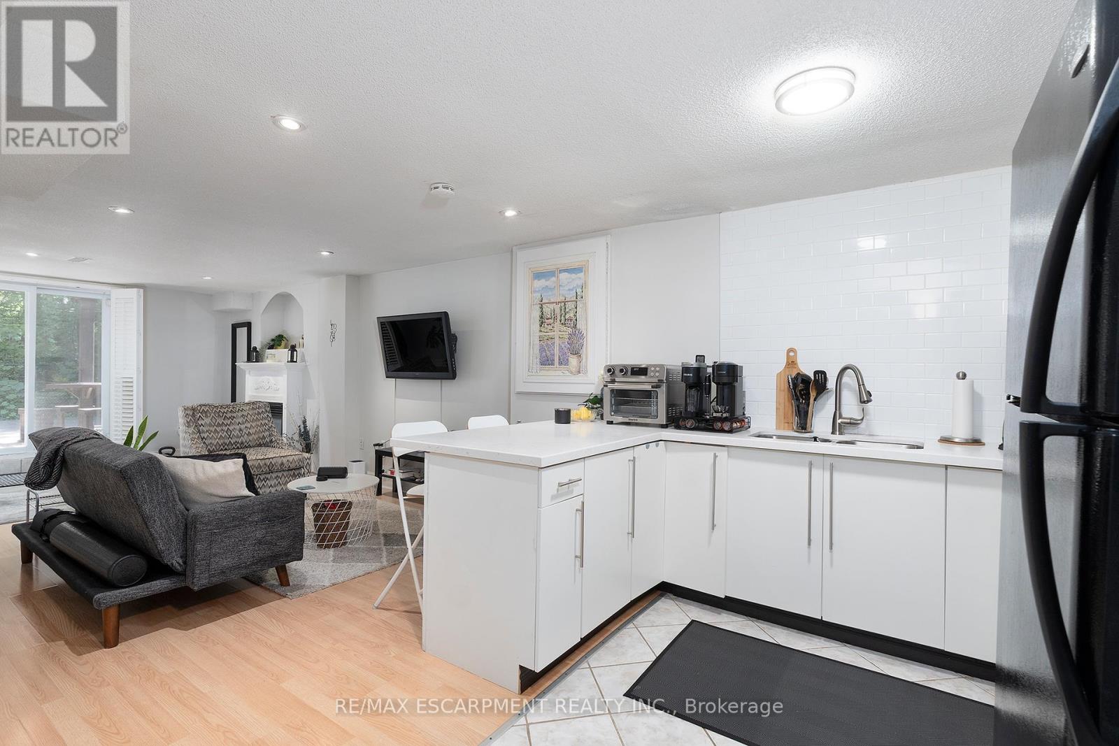 Photo 29 of 3770 Forest Bluff Crescent, Mississauga ON