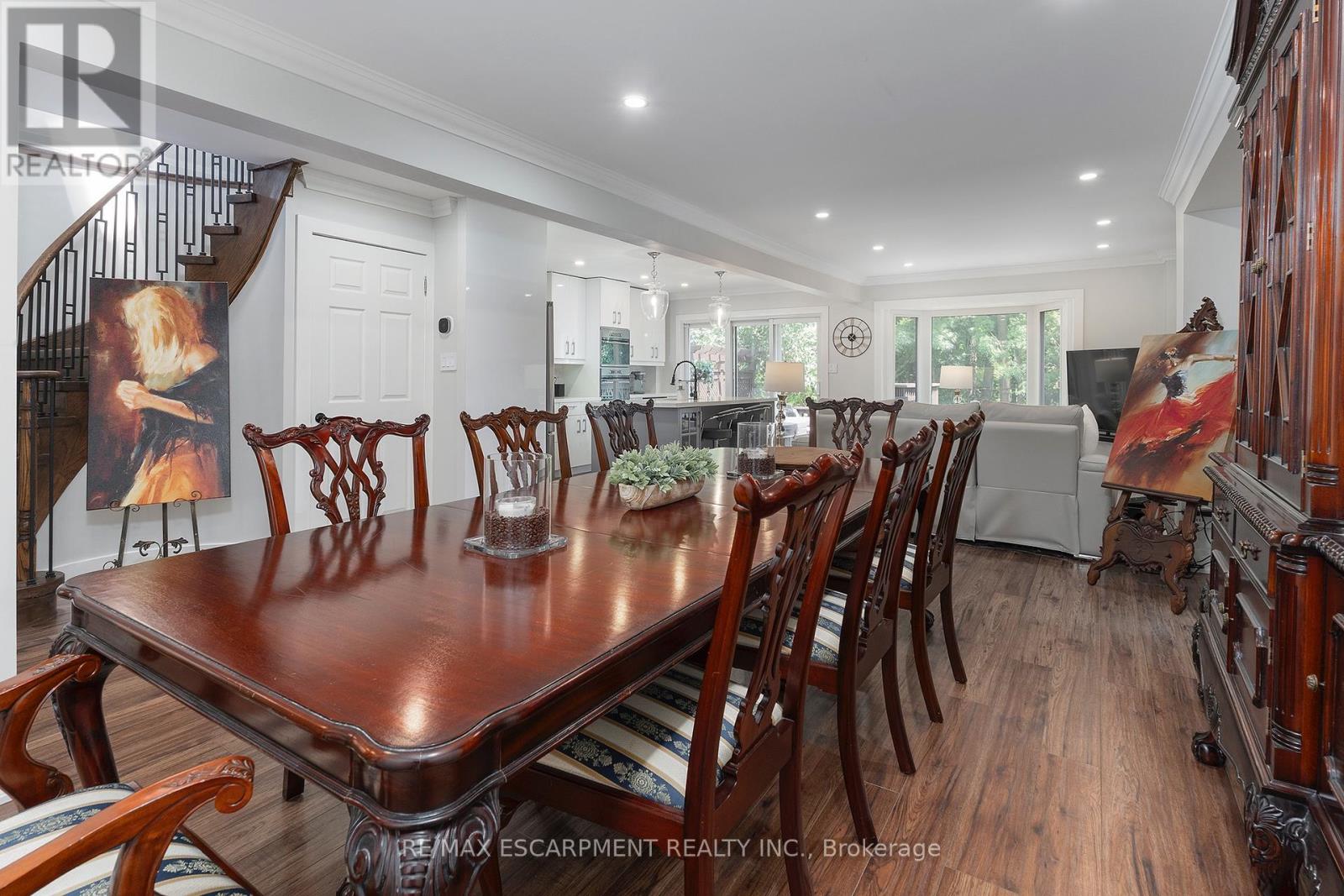 Photo 8 of 3770 Forest Bluff Crescent, Mississauga ON