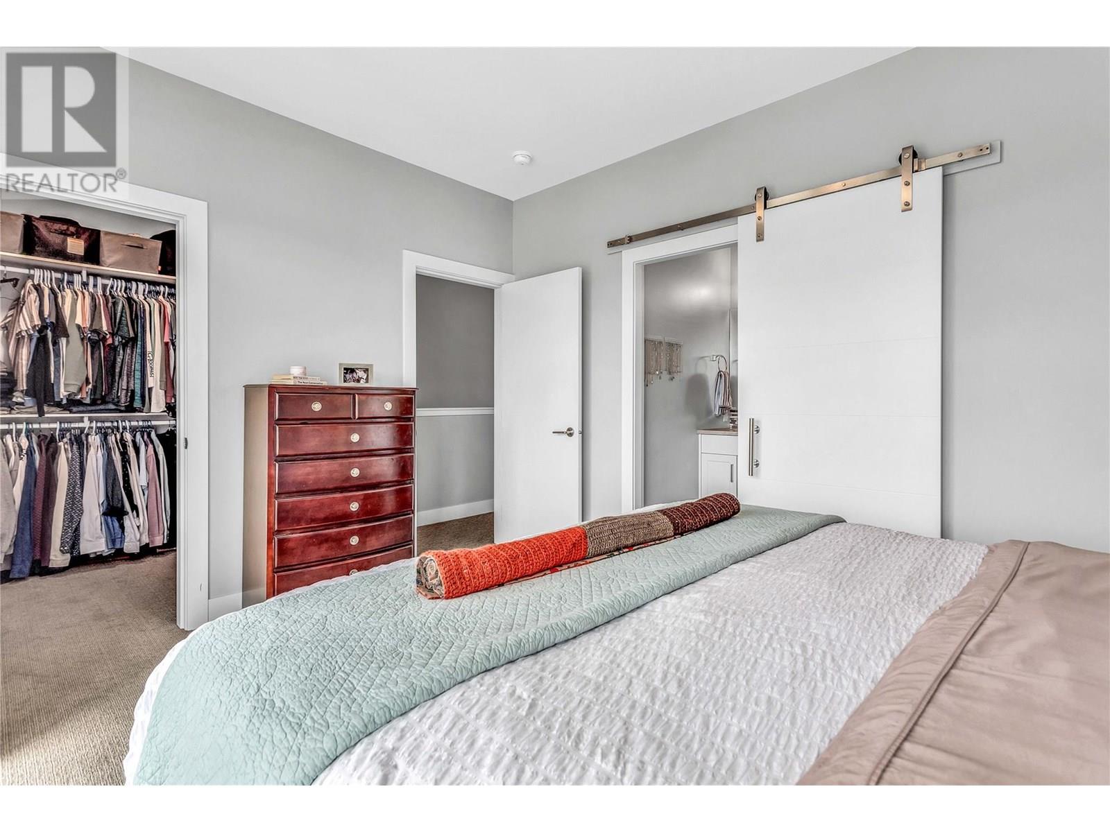9 1102 Cameron Avenue, Kelowna
