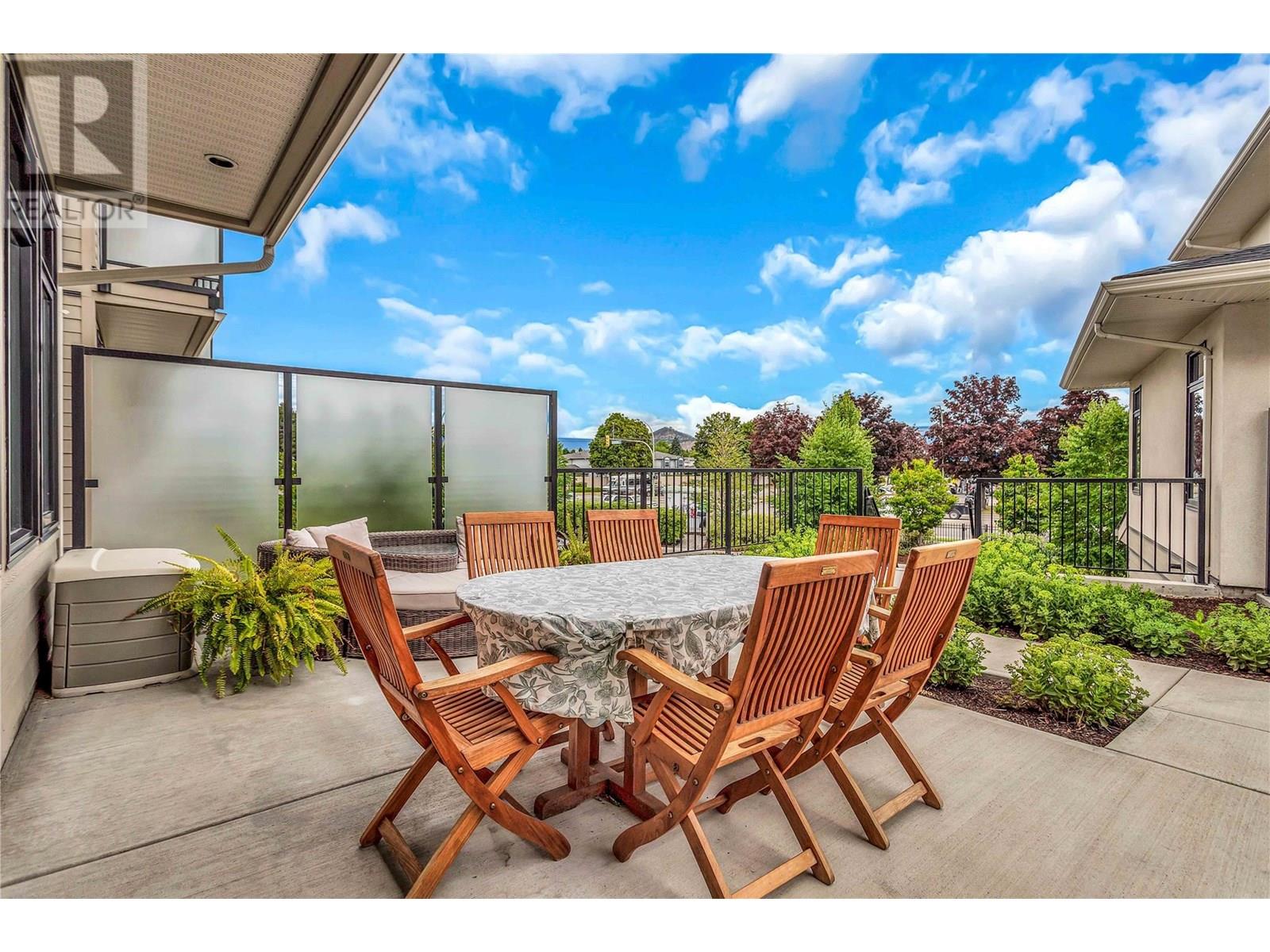 9 1102 Cameron Avenue, Kelowna