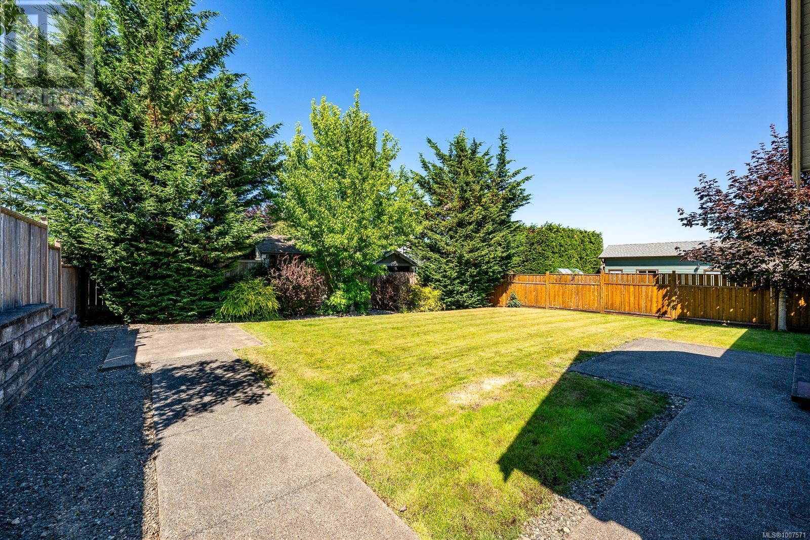 Photo 32 of 126 Vermont Dr, Campbell River BC