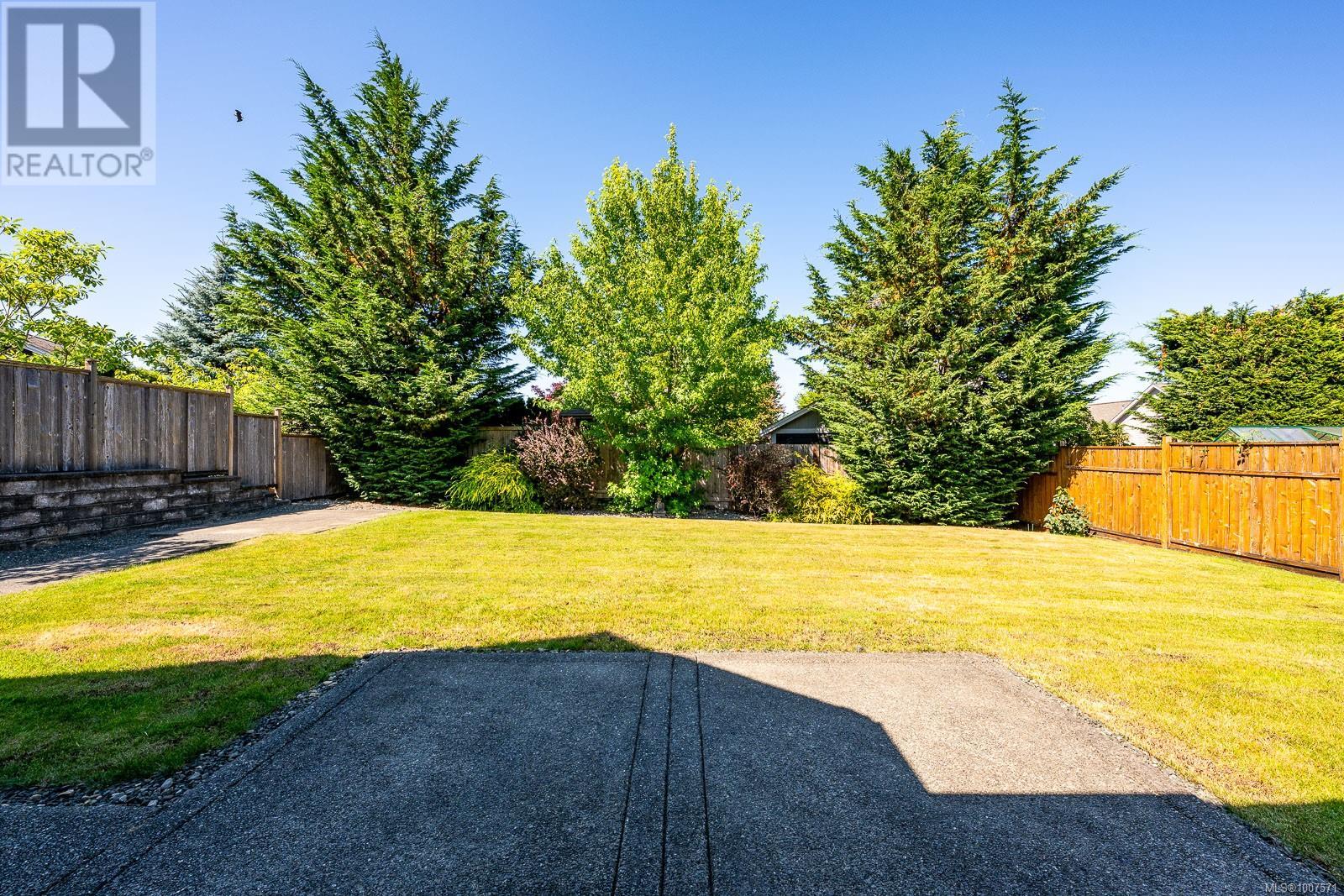 Photo 35 of 126 Vermont Dr, Campbell River BC