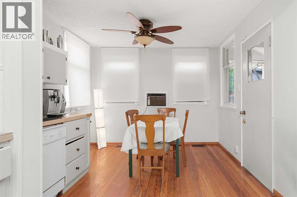Photo 5 of 715 4 A Street Nw, Calgary AB