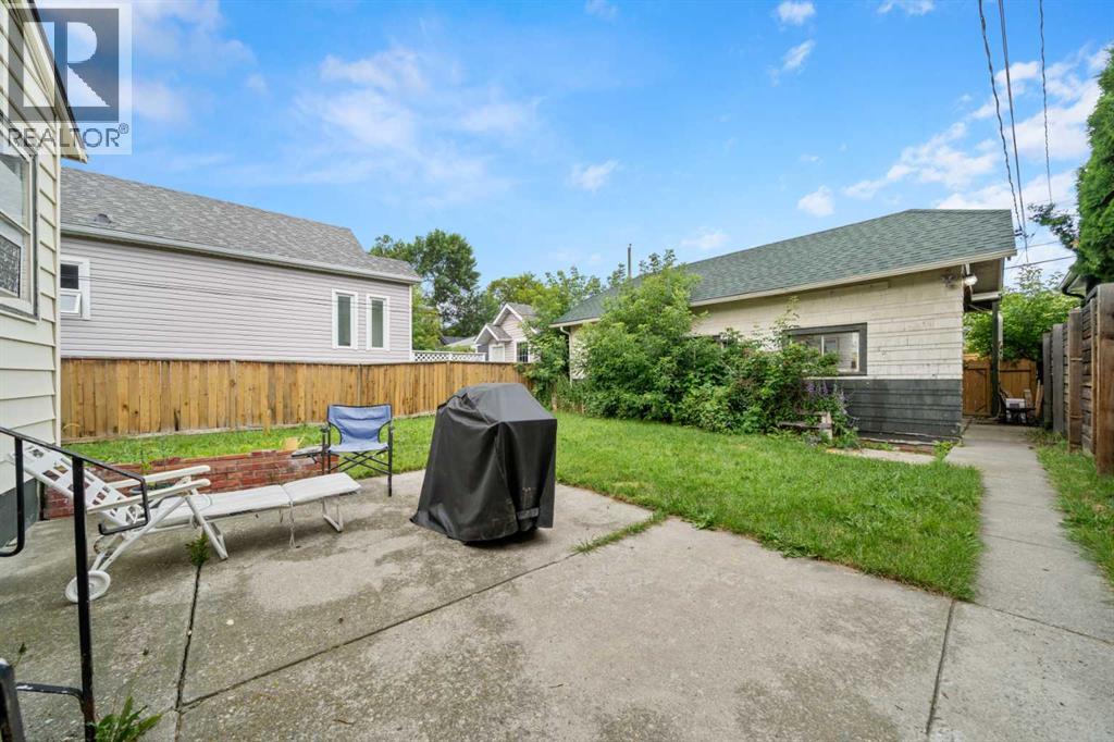 Photo 18 of 715 4 A Street Nw, Calgary AB