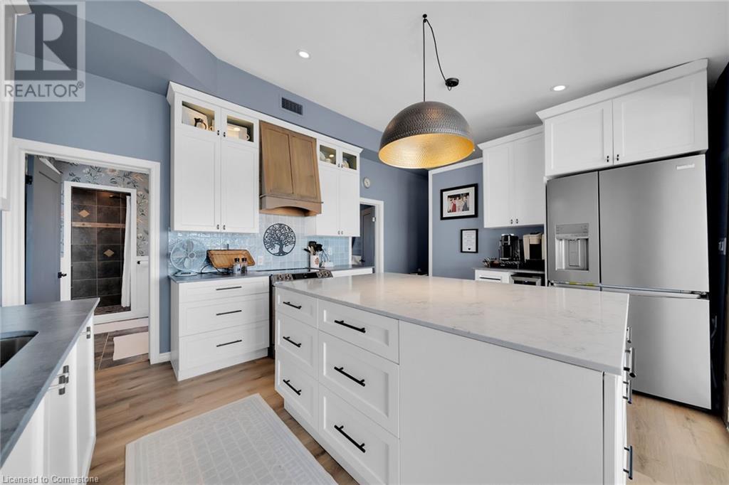 Photo 9 of 1200 Lakeshore Road, Selkirk ON