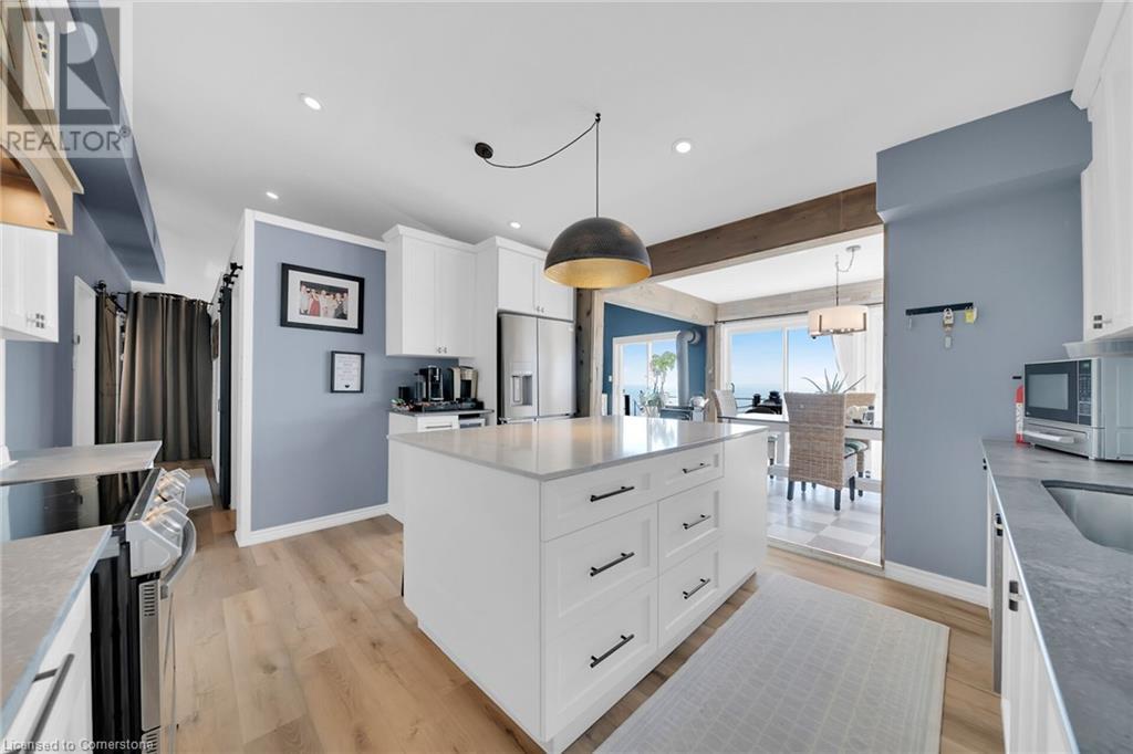 Photo 23 of 1200 Lakeshore Road, Selkirk ON
