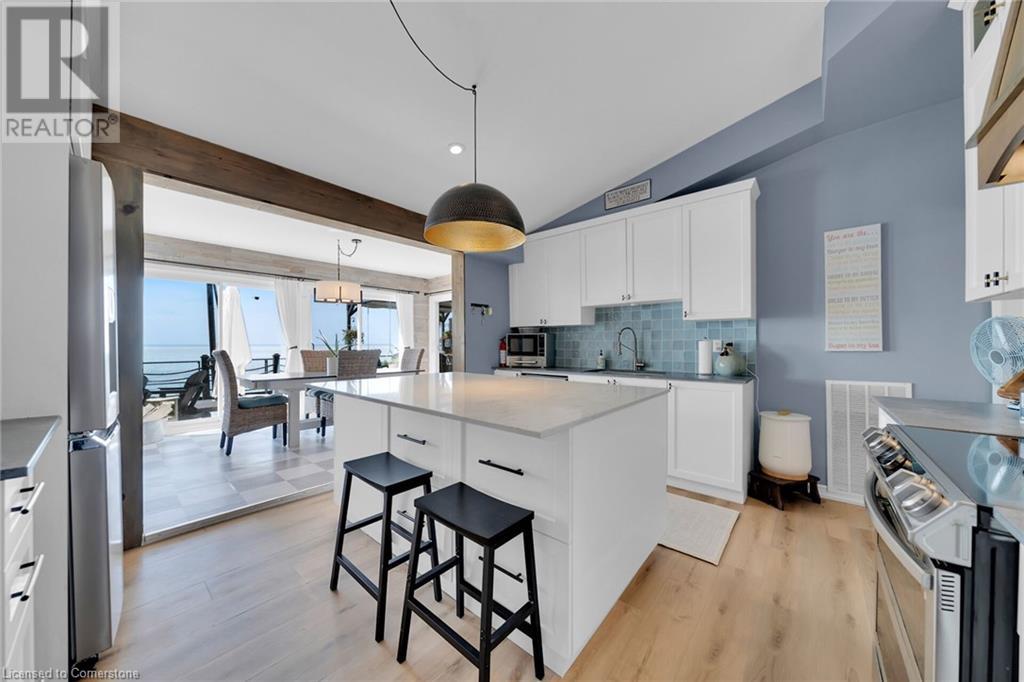 Photo 8 of 1200 Lakeshore Road, Selkirk ON