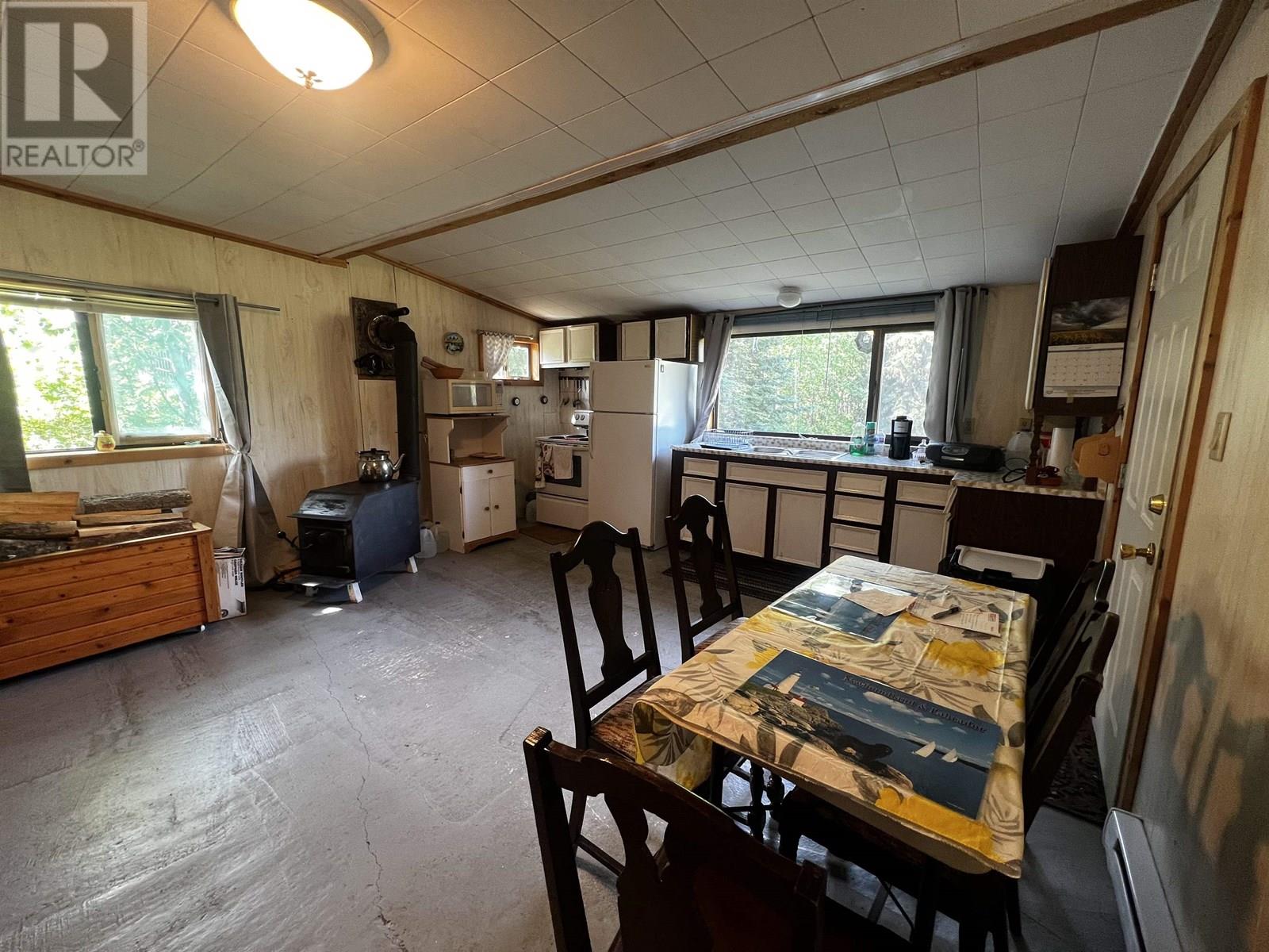1005 LAKEVIEW ROAD, Fraser Lake