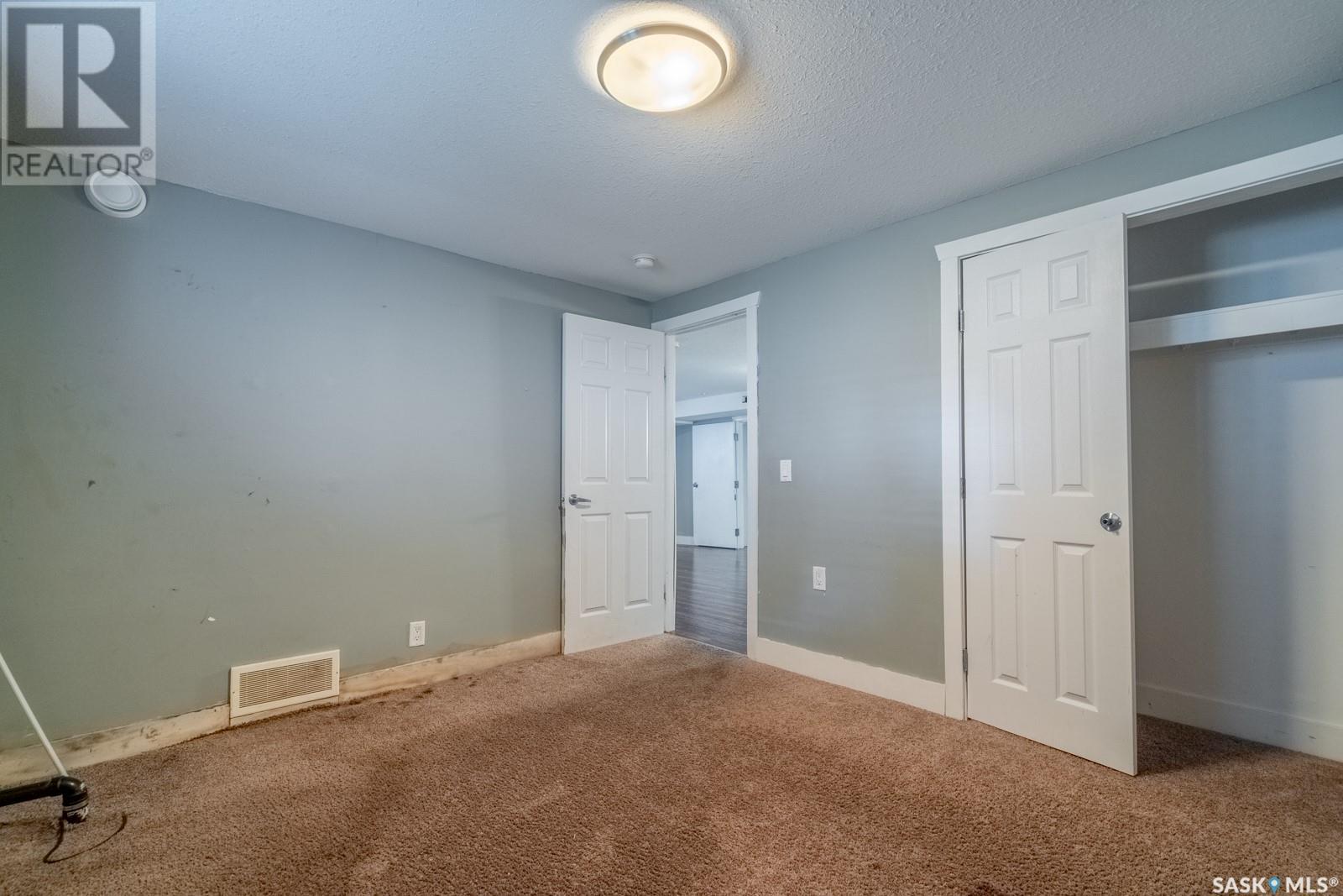 Photo 5 of 5201 Aviator Crescent, Regina SK