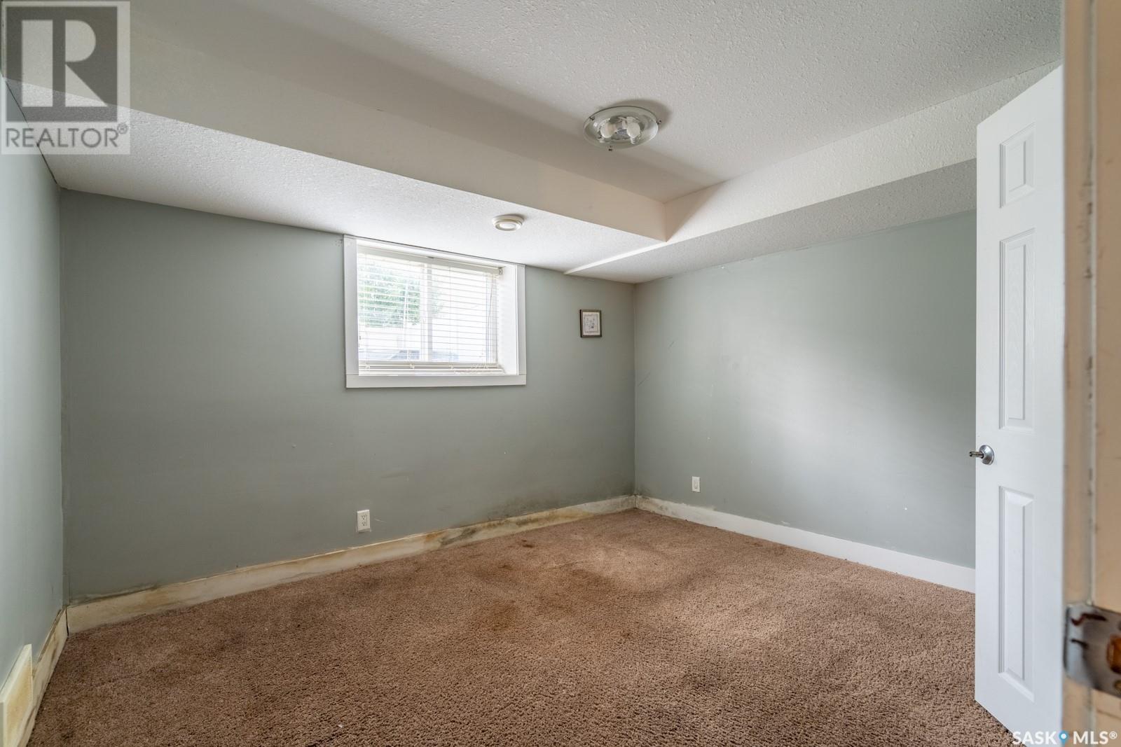 Photo 30 of 5201 Aviator Crescent, Regina SK