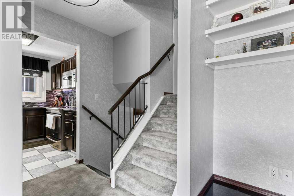 Single Family House 4 Level for Sale in  Beacham Rise NW Beddington Heights Calgary 