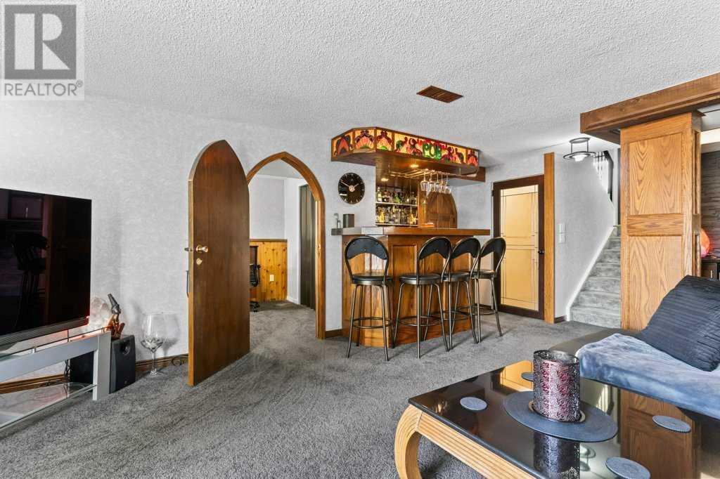 Single Family House 4 Level for Sale in  Beacham Rise NW Beddington Heights Calgary 
