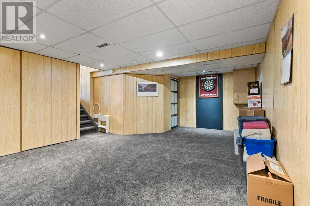 Single Family House 4 Level for Sale in  Beacham Rise NW Beddington Heights Calgary 