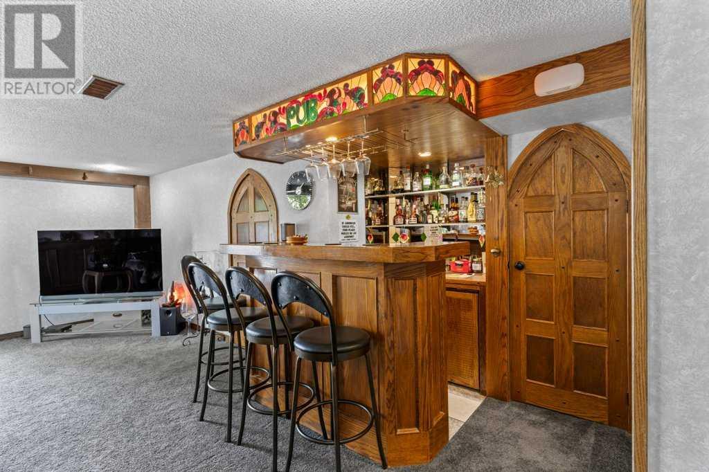 Single Family House 4 Level for Sale in  Beacham Rise NW Beddington Heights Calgary 