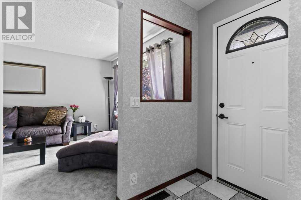 Single Family House 4 Level for Sale in  Beacham Rise NW Beddington Heights Calgary 