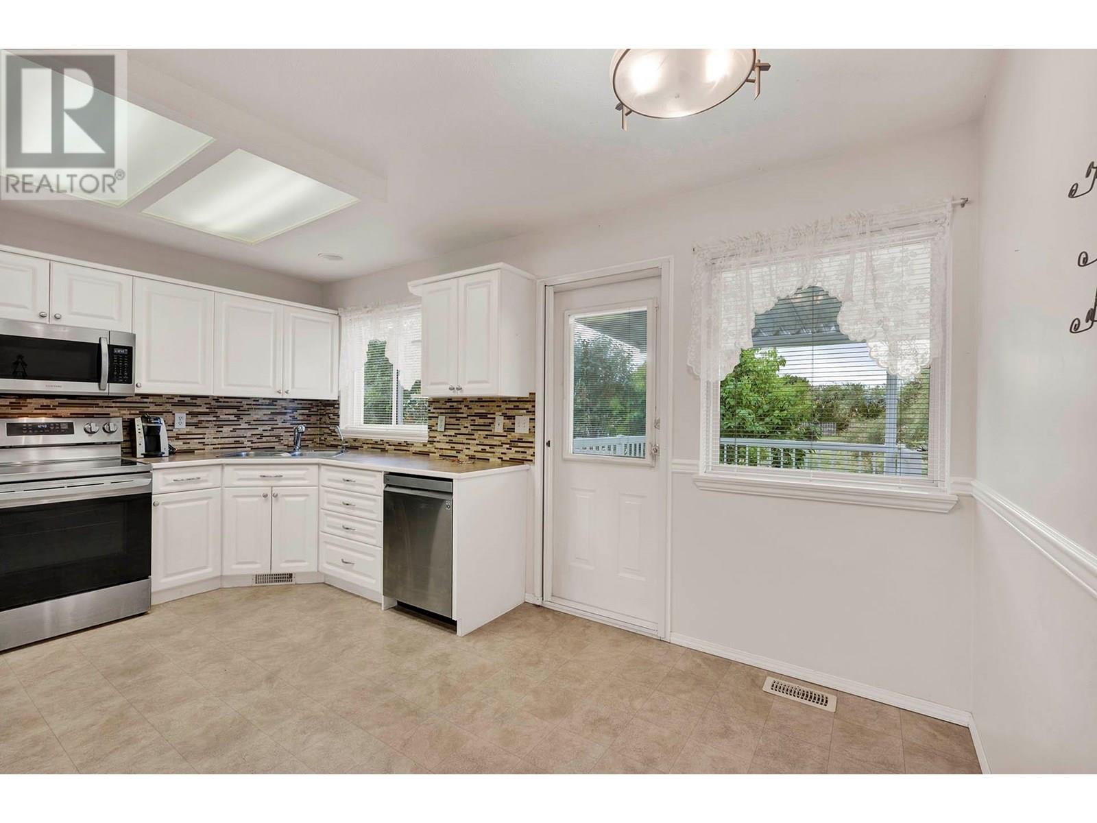 #26 2655 WESTSYDE ROAD - Image 14